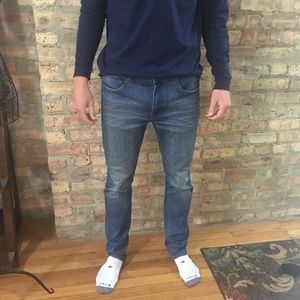Men’s blue jeans